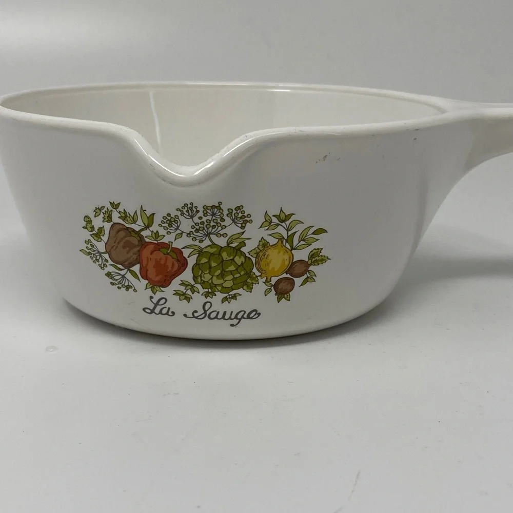 Corning Ware La Sauge 2 1/2 Cup Small Saucepan White with Spout and Handle